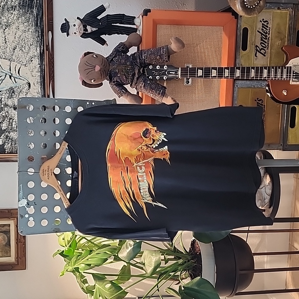 Vintage Metallica shirt